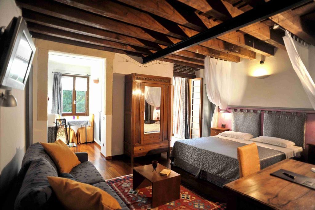 Bed & Breakfast Antica Via Roma Garden View
